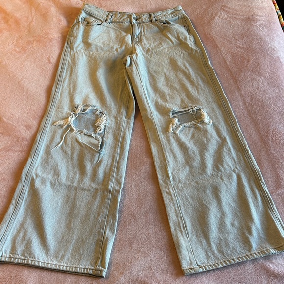 PacSun Denim - Pacsun Pacific Sunwear light wash low rise baggy distressed jean size 29